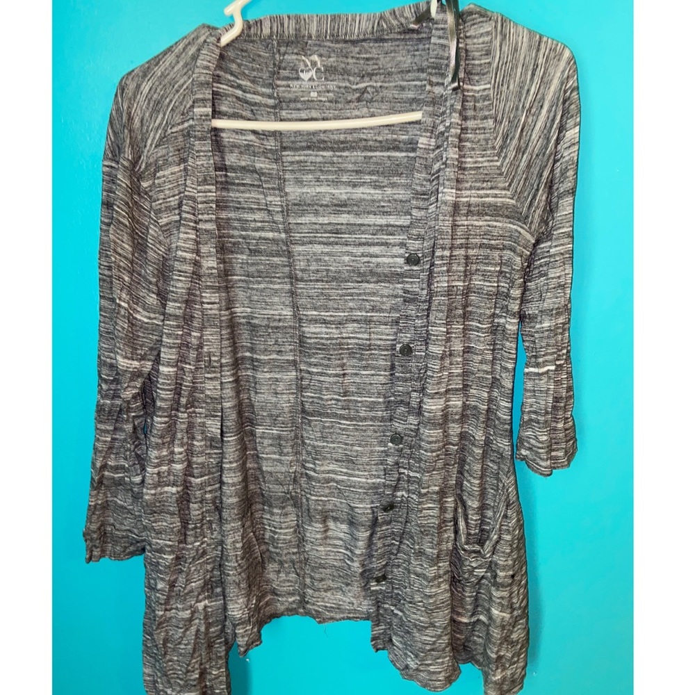 Grey cardigan with buttons